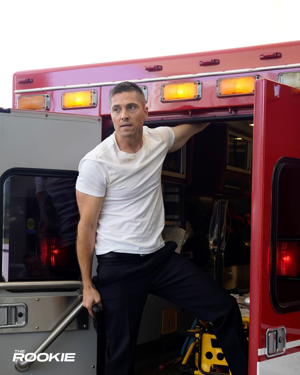 'The Rookie'-acteur Eric Winter komt naar FACTS | TAGMAG